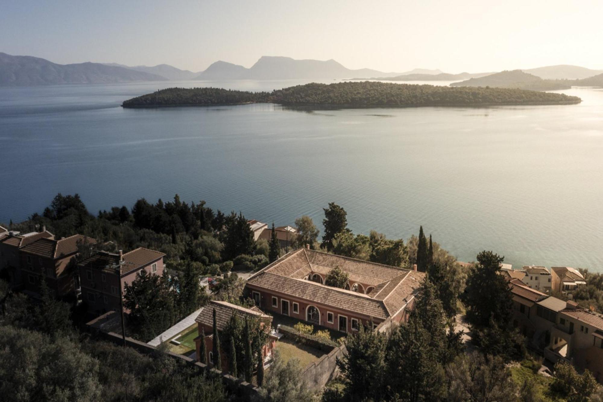 Villa Veneziano Suites & Villa Nydri  Bagian luar foto